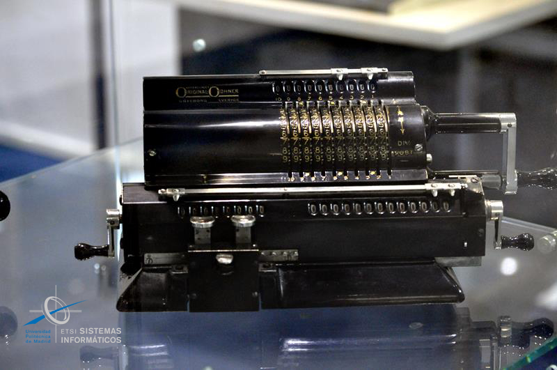 Calculadora mecánica Odhner 39 Calculadora mecánica Odhner 39